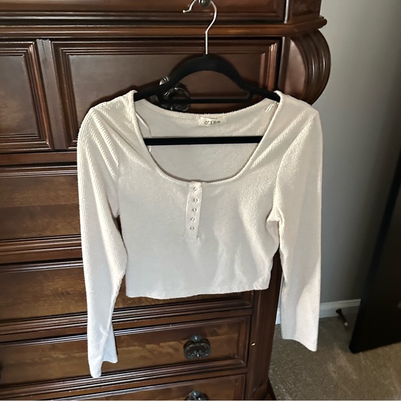 Tops - Crop Top